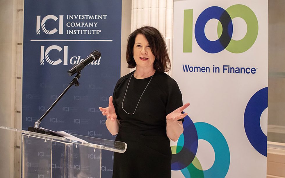 Shaping the Global Financial Workplace By Amanda Pullinger 100 Women